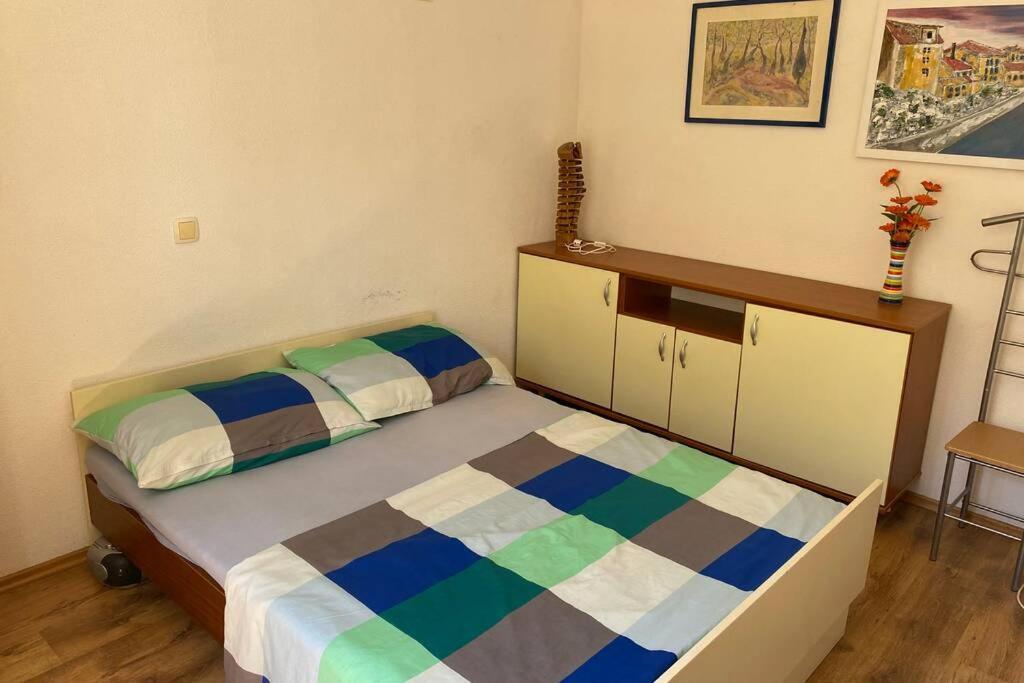 Апартаменты Apartman Toma Слатине Экстерьер фото